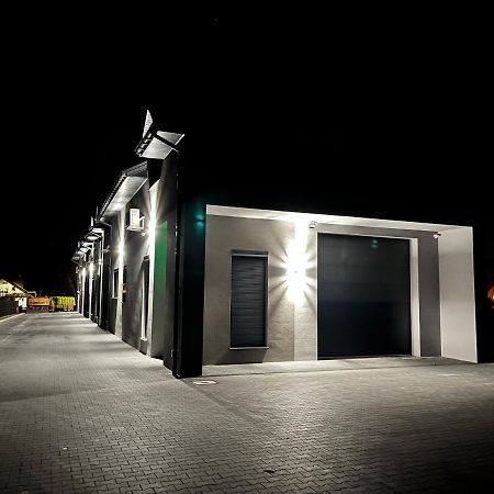 M&M Apartamenty Jasionka Dış mekan fotoğraf