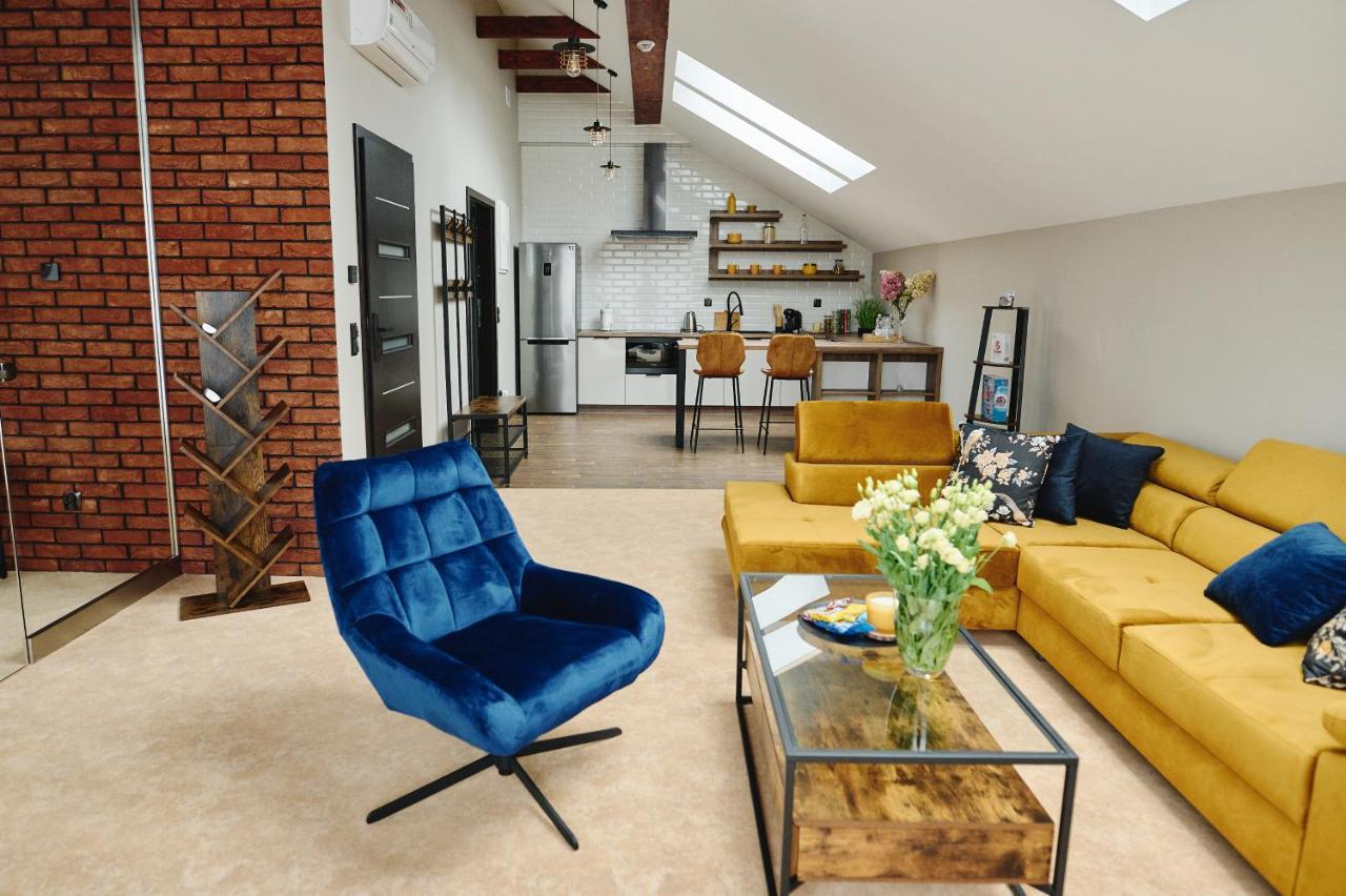 M&M Apartamenty Jasionka Dış mekan fotoğraf